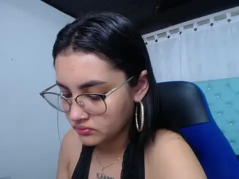 antonella sweetlittle online show from October 28, 2025, 8:18 am