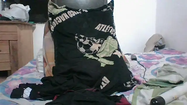 Snapshot of MaximoSualteza777 chatting on February 12, 2025, 5:26 pm MaximoSualteza777 online show from February 12, 2025, 5:26 pm