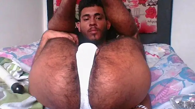 Snapshot of MaximoSualteza777 chatting on February 15, 2025, 8:54 pm MaximoSualteza777 online show from February 15, 2025, 8:54 pm