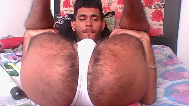 Snapshot of MaximoSualteza777 chatting on February 19, 2025, 7:38 pm MaximoSualteza777 online show from February 19, 2025, 7:38 pm