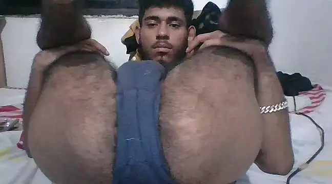 Snapshot of MaximoSualteza777 chatting on March 21, 2025, 7:22 am MaximoSualteza777 online show from March 21, 2025, 7:22 am