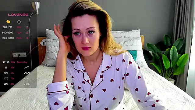 Snapshot of PannaDakota chatting on March 18, 2025, 6:03 am PannaDakota online show from March 18, 2025, 6:03 am