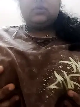 Snapshot of smile_pretty chatting on December 10, 2024, 4:24 am smile pretty online show from December 10, 2024, 4:24 am