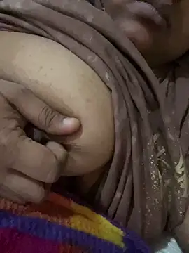 Snapshot of smile_pretty chatting on December 12, 2024, 3:43 am smile pretty online show from December 12, 2024, 3:43 am