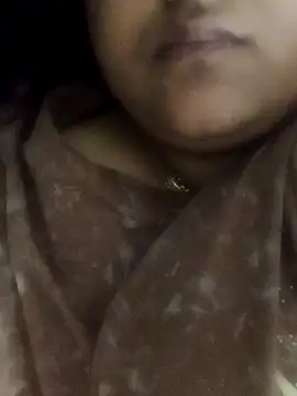 Snapshot of smile_pretty chatting on December 27, 2024, 8:18 pm smile pretty online show from December 27, 2024, 8:18 pm