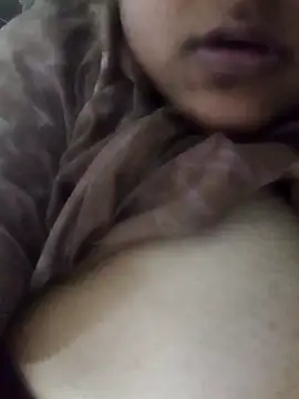 Snapshot of smile_pretty chatting on January 8, 2025, 7:56 pm smile pretty online show from January 8, 2025, 7:56 pm