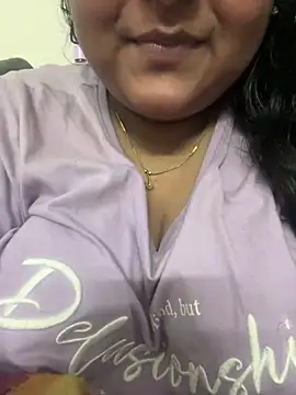 Snapshot of smile_pretty chatting on January 16, 2025, 2:09 am smile pretty online show from January 16, 2025, 2:09 am