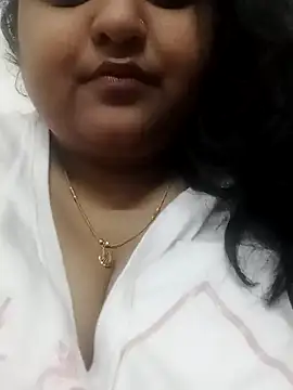 Snapshot of smile_pretty chatting on February 5, 2025, 4:58 pm smile pretty online show from February 5, 2025, 4:58 pm