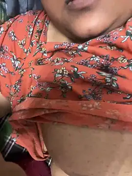 Snapshot of smile_pretty chatting on February 15, 2025, 11:50 am smile pretty online show from February 15, 2025, 11:50 am