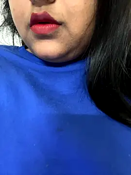 Snapshot of smile_pretty chatting on September 28, 2025, 6:35 pm smile pretty online show from September 28, 2025, 6:35 pm