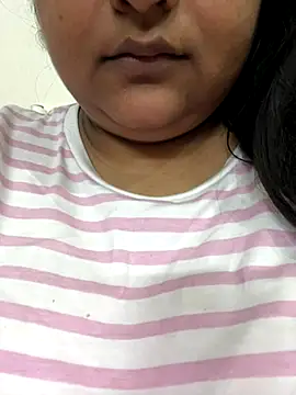 Snapshot of smile_pretty chatting on October 8, 2025, 7:55 pm smile pretty online show from October 8, 2025, 7:55 pm