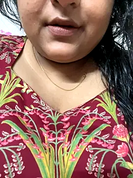 Snapshot of smile_pretty chatting on November 5, 2025, 6:41 pm smile pretty online show from November 5, 2025, 6:41 pm