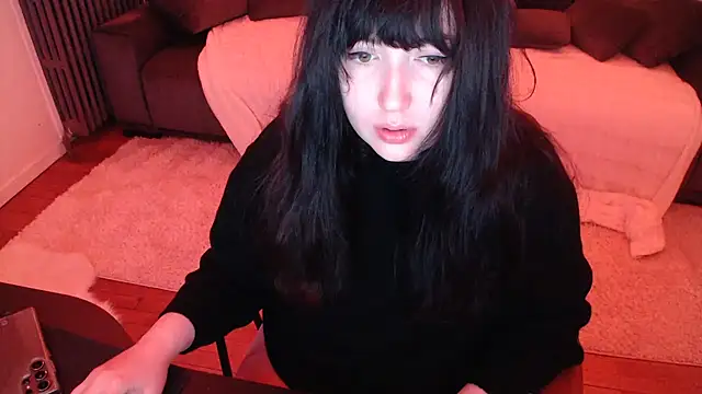 Snapshot of Lynylou chatting on December 13, 2024, 3:16 am Lynylou online show from December 13, 2024, 3:16 am