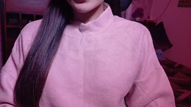 MidnightFlame online show from November 17, 2025, 6:46 pm