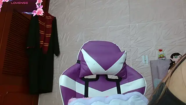 kendallsweet7 online show from October 25, 2025, 7:41 pm