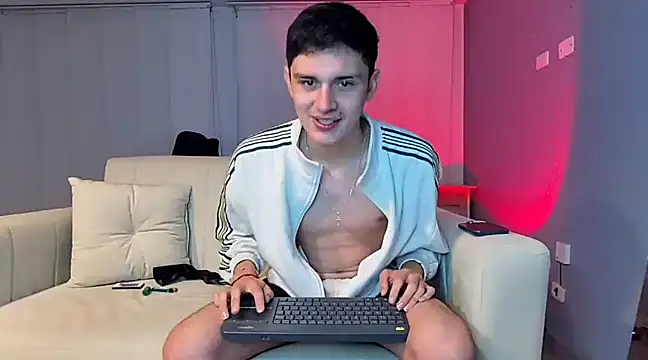 Snapshot of bastia_noooo chatting on December 11, 2024, 6:36 am bastia noooo online show from December 11, 2024, 6:36 am