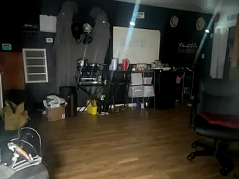 Snapshot of bigshh8 chatting on October 29, 2025, 3:31 am bigshh8 online show from October 29, 2025, 3:31 am