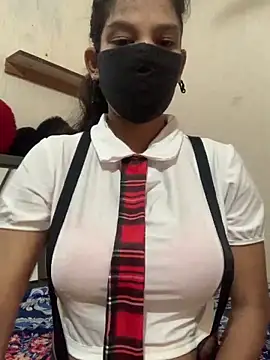 Snapshot of hottiess69 chatting on September 19, 2025, 5:31 am hottiess69 online show from September 19, 2025, 5:31 am