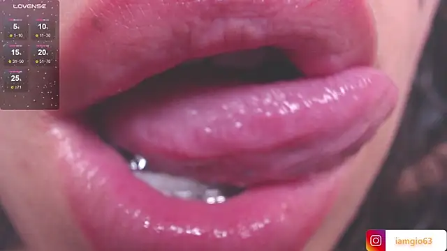 Georgina 1t online show from February 28, 2025, 2:42 pm