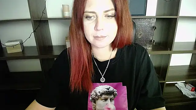 Snapshot of Lizzy_Love chatting on January 18, 2025, 12:35 am Lizzy Love online show from January 18, 2025, 12:35 am