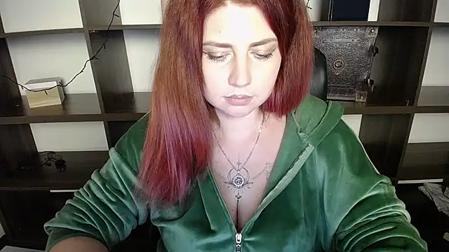 Snapshot of Lizzy_Love chatting on January 21, 2025, 4:27 pm Lizzy Love online show from January 21, 2025, 4:27 pm
