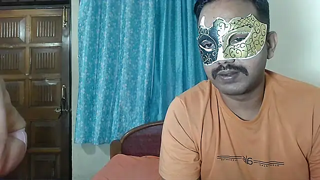 Cutehornycouples online show from October 1, 2025, 5:52 pm