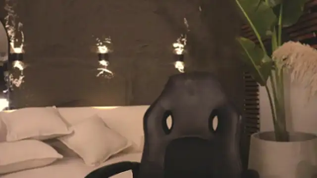 Logan Varela online show from February 21, 2025, 9:54 pm