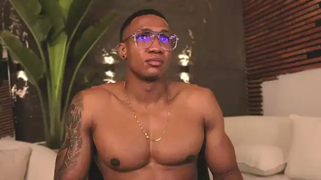 Logan Varela online show from February 25, 2025, 8:09 pm