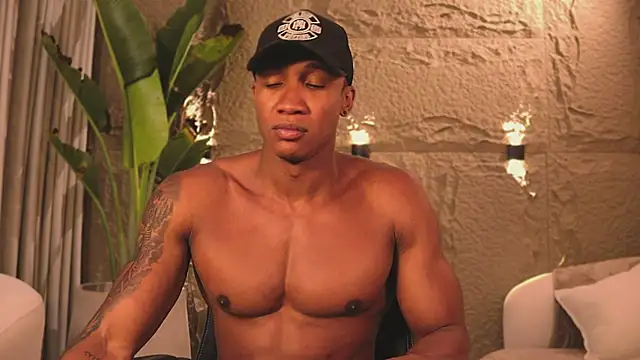 Logan Varela online show from March 13, 2025, 9:26 pm