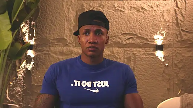 Logan Varela online show from March 21, 2025, 11:01 pm