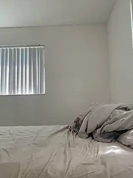 brookehoneynina online show from February 28, 2025, 7:25 pm