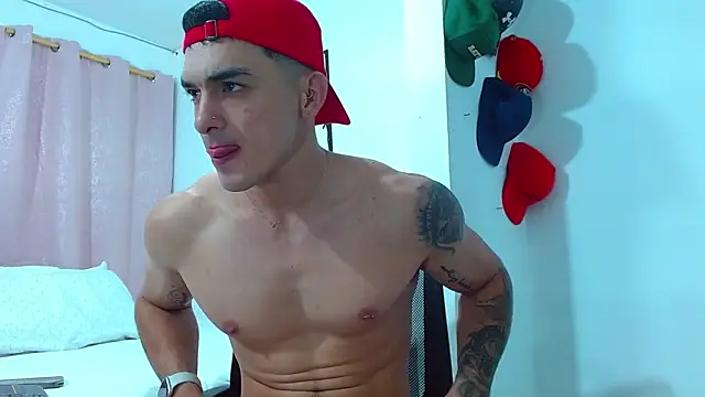 Snapshot of Big_ValentinHunk chatting on February 26, 2025, 7:27 pm Big ValentinHunk online show from February 26, 2025, 7:27 pm