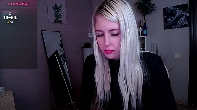 Mermaid N online show from March 18, 2025, 7:52 am