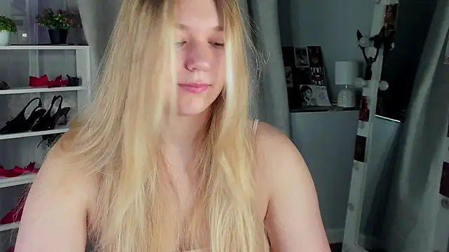 Rebecca Kelly online show from October 20, 2025, 2:01 am