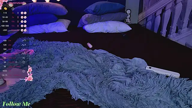 Liv Fay online show from March 9, 2025, 3:43 am