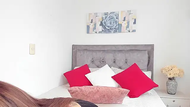 DarlinJones online show from February 22, 2025, 5:57 pm