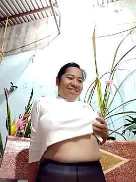 Queen 18200 online show from February 3, 2025, 2:47 am