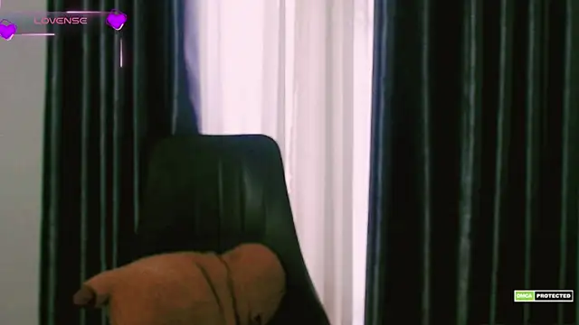 Snapshot of Na_baby chatting on November 30, 2025, 6:50 am Na baby online show from November 30, 2025, 6:50 am