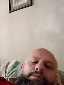 Snapshot of AlexandruCsaba chatting on December 17, 2024, 9:39 am AlexandruCsaba online show from December 17, 2024, 9:39 am