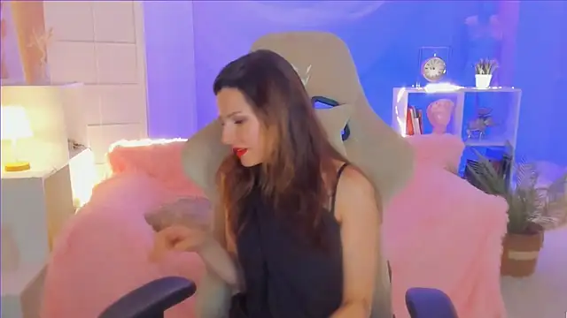 Snapshot of April_o_Nill chatting on February 25, 2025, 4:10 pm April o Nill online show from February 25, 2025, 4:10 pm