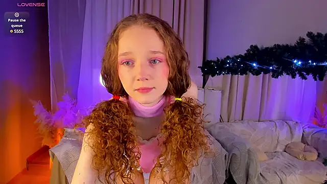 Snapshot of _Rose_Charming_ chatting on December 22, 2024, 9:31 pm Rose Charming online show from December 22, 2024, 9:31 pm