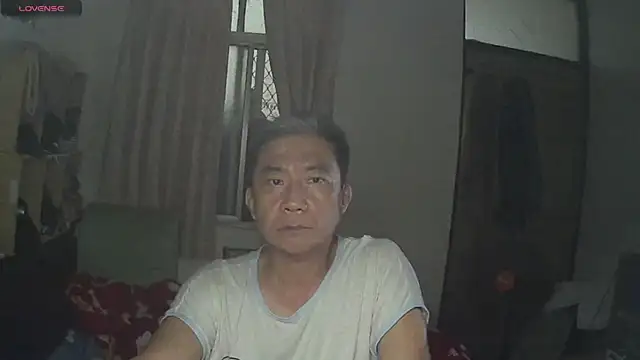 Snapshot of YuHsuant chatting on March 12, 2025, 9:55 am YuHsuant online show from March 12, 2025, 9:55 am