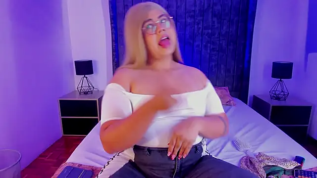 Tom Silver   online show from December 1, 2025, 7:52 pm