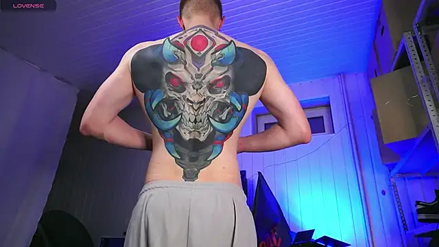 Snapshot of dustyn_fox chatting on October 31, 2025, 3:35 pm dustyn fox online show from October 31, 2025, 3:35 pm