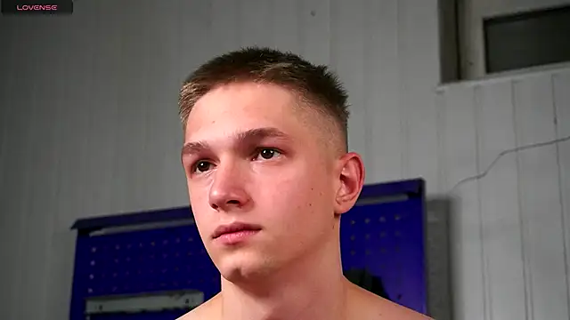 Snapshot of dustyn_fox chatting on November 21, 2025, 3:11 pm dustyn fox online show from November 21, 2025, 3:11 pm