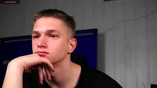 Snapshot of dustyn_fox chatting on November 27, 2025, 3:03 pm dustyn fox online show from November 27, 2025, 3:03 pm