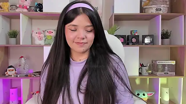 cammiefoalss online show from December 2, 2024, 8:11 pm