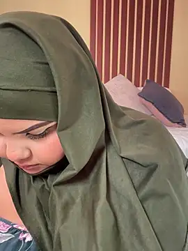  Shara Handal  online show from January 8, 2025, 12:37 pm