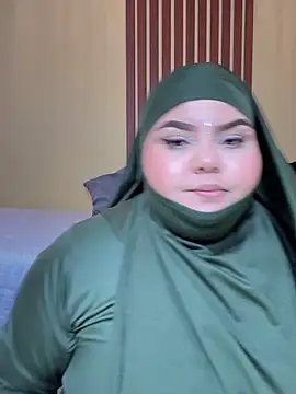  Shara Handal  online show from March 5, 2025, 10:11 am