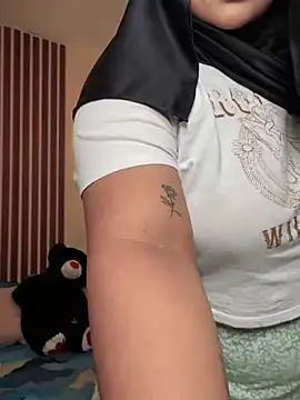  Shara Handal  online show from March 20, 2025, 8:53 am